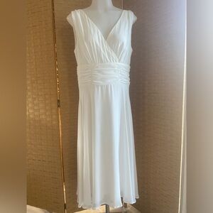 Connected apparel white dress size 12 (fits more like a 10) medium